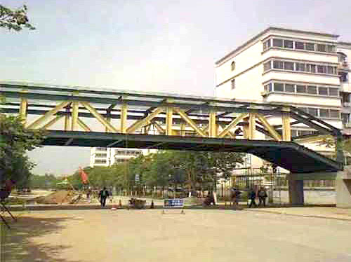 鋼結(jié)構(gòu)天橋06